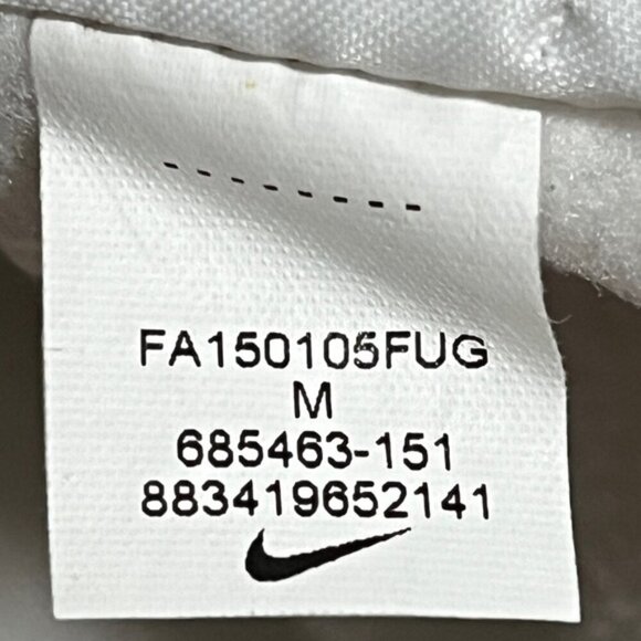Nike Therma-Fit White Hoodie with Textured Swoosh Logo – Size M - Picture 8 of 13